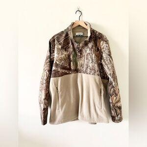 Magellan Classic Fit  Water Resistant Fleece Pullover in Camo Size XL